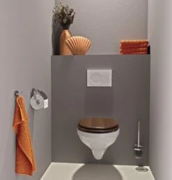 Tiger Douglas - Toiletbril - MDF - Walnoot 21 Tiger Douglas - Toiletbril - MDF - Walnoot -Badkamer Kast Winkel 1149x1200 1