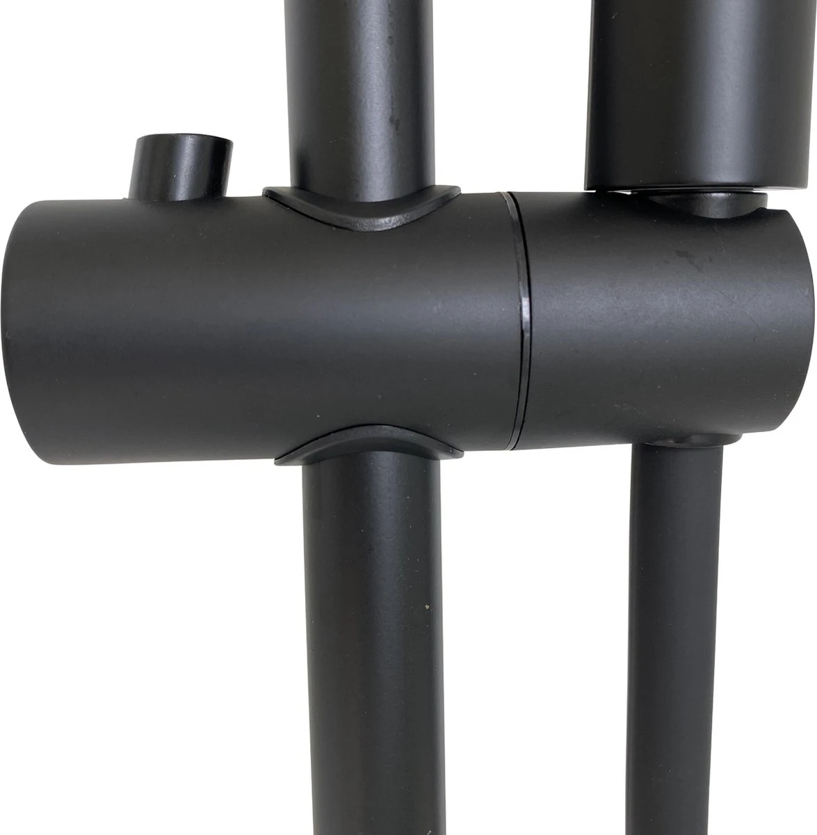 4bathroomz® Luxe Douchekolom Regendouche 20 Cm - Zwart 4 4bathroomz® Luxe Douchekolom Regendouche 20 Cm - Zwart - Afbeelding 4