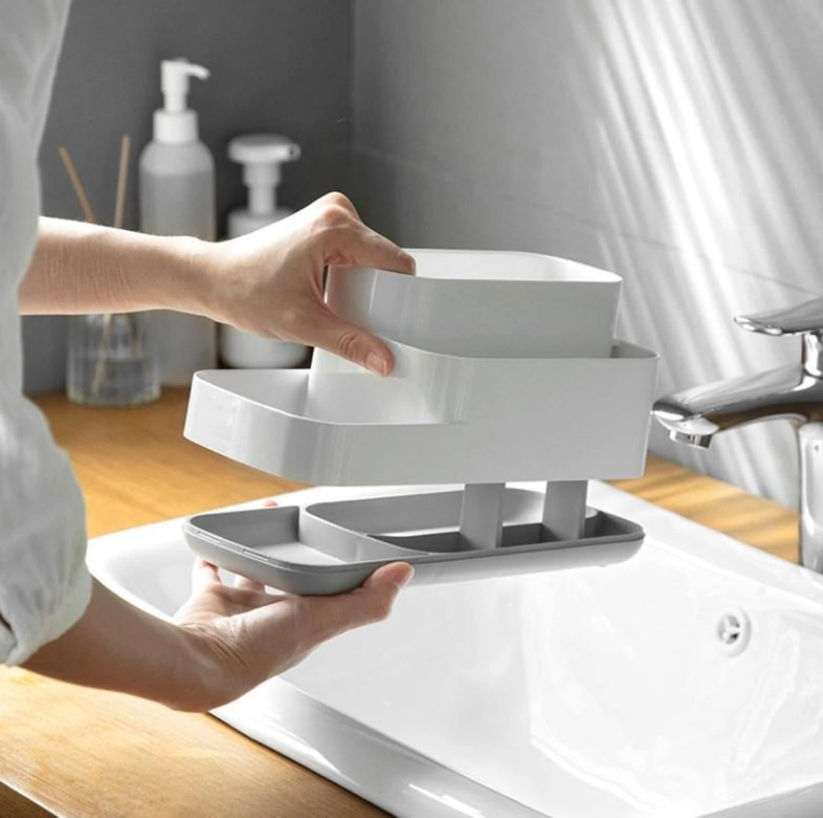 Tandenborstelhouder Badkamer – Elektrische Tandenborstel Houder - Tandenborstel - Make Up Organizer - Desk Organizer - Bureau Organizer - Opbergbox - Wit 6 Tandenborstelhouder Badkamer – Elektrische Tandenborstel Houder - Tandenborstel - Make Up Organizer - Desk Organizer - Bureau Organizer - Opbergbox - Wit - Afbeelding 6