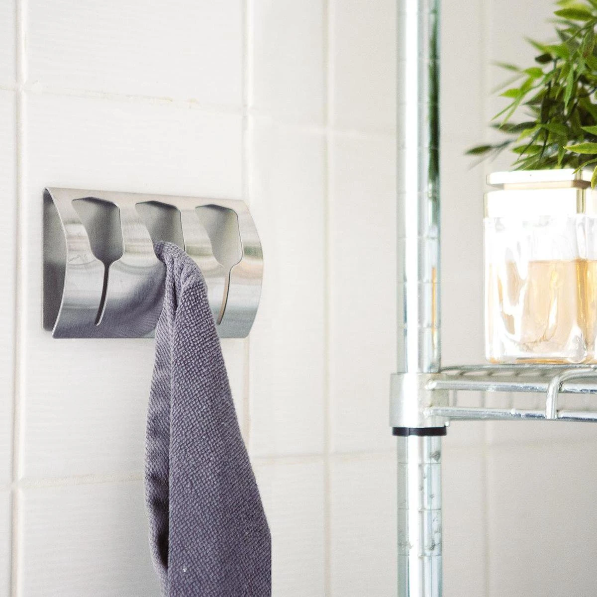 LifeGoods Handdoekhaakjes - Zelfklevend - Voor 3 Handdoeken - Handdoekklem - RVS - 1 Stuks 8 LifeGoods Handdoekhaakjes - Zelfklevend - Voor 3 Handdoeken - Handdoekklem - RVS - 1 Stuks - Afbeelding 8
