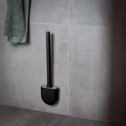 WC Borstel – Siliconen – Zwart – WC Borstel Met Houder – Vrijstaand – Hangend – WC Borstel En Houder – WC Borstel Zwart 14 WC Borstel – Siliconen – Zwart – WC Borstel Met Houder – Vrijstaand – Hangend – WC Borstel En Houder – WC Borstel Zwart -Badkamer Kast Winkel 1200x1200 1540