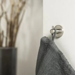 Tiger Boston - Handdoekhaak Klein - RVS Geborsteld 14 Tiger Boston - Handdoekhaak Klein - RVS Geborsteld -Badkamer Kast Winkel 1200x1200 180