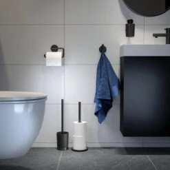 Tiger Tune - Zeepdispenser - Zwart Metaal Geborsteld / Zwart -Badkamer Kast Winkel 1200x1200 2219