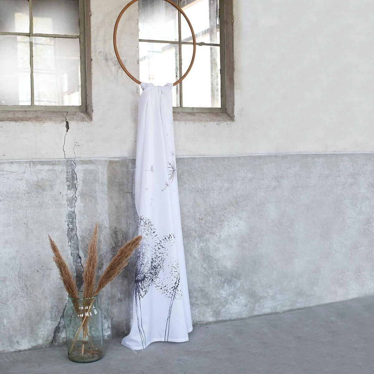 Sealskin Flow Douchegordijn 180x200 Cm - Polyester - Zwart / Wit 2 Sealskin Flow Douchegordijn 180x200 Cm - Polyester - Zwart / Wit - Afbeelding 2