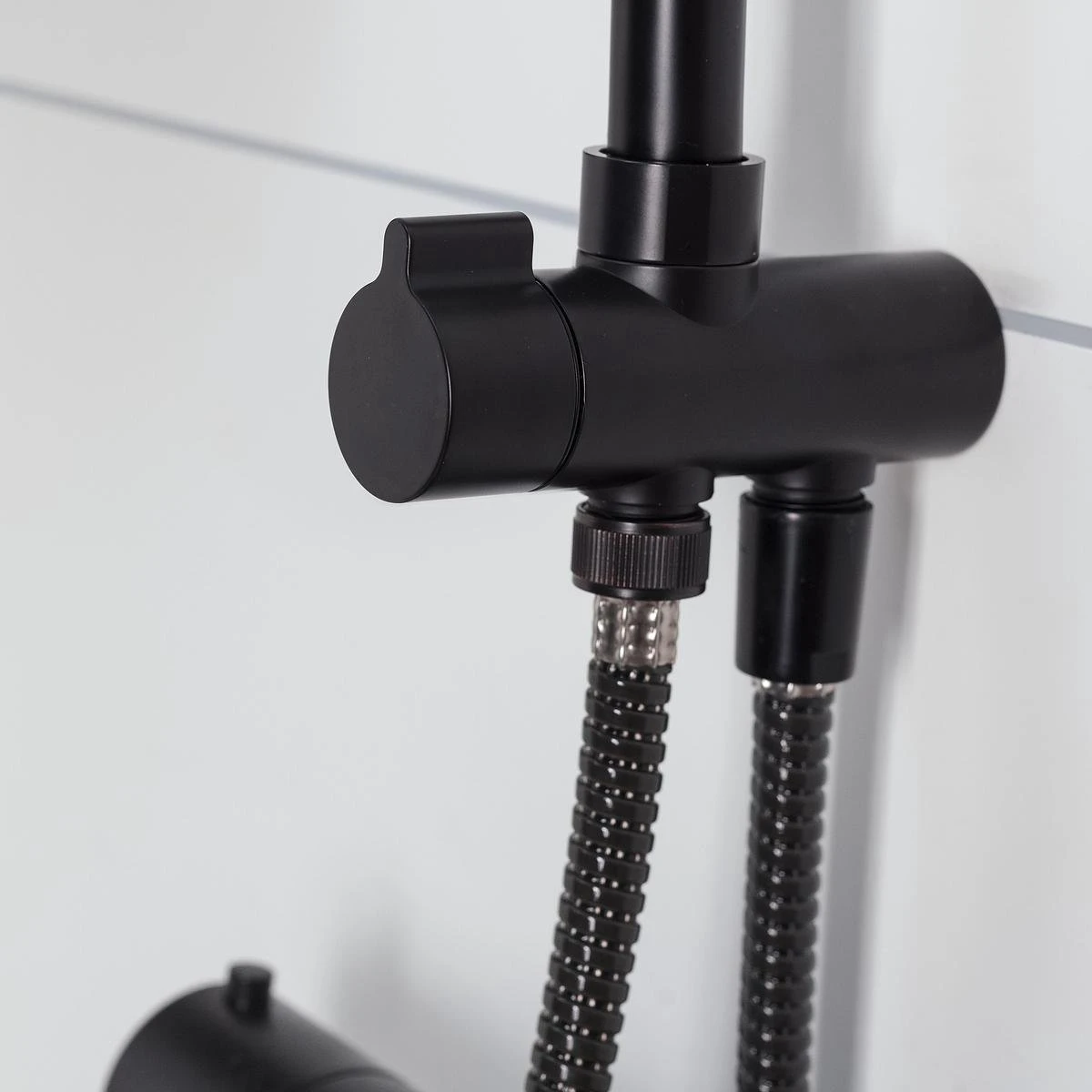 Tiger Tyne Doucheset - Regendouche Ø 22,5 Cm - Handdouche Ø 12 Cm - 3 Standen - Mat Zwart 19 Tiger Tyne Doucheset - Regendouche Ø 22,5 Cm - Handdouche Ø 12 Cm - 3 Standen - Mat Zwart - Afbeelding 19