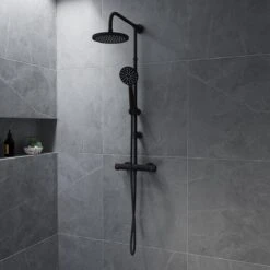 4bathroomz® Zwarte Regendouche Met Thermostatische Kraan - 20cm Hoofddouche 12 4bathroomz® Zwarte Regendouche Met Thermostatische Kraan - 20cm Hoofddouche -Badkamer Kast Winkel 1200x1200 3176