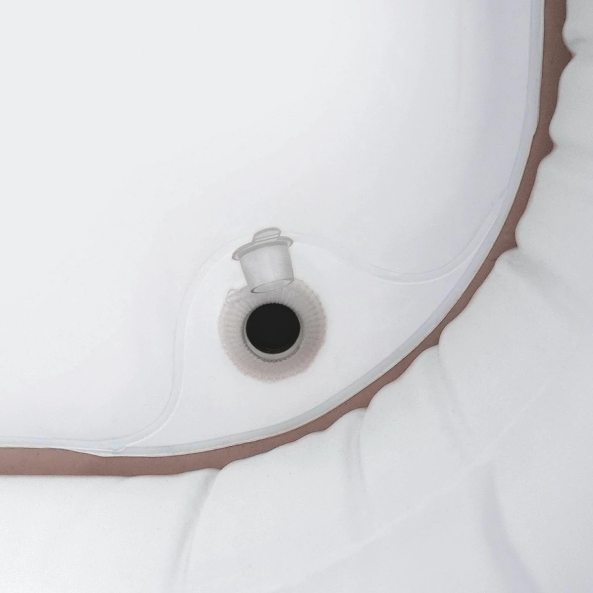 Tubble® Royale Air Bath - 255L - Ambient Taupe - Opblaasbaar Ligbad – Voor Volwassenen 6 Tubble® Royale Air Bath - 255L - Ambient Taupe - Opblaasbaar Ligbad – Voor Volwassenen - Afbeelding 6