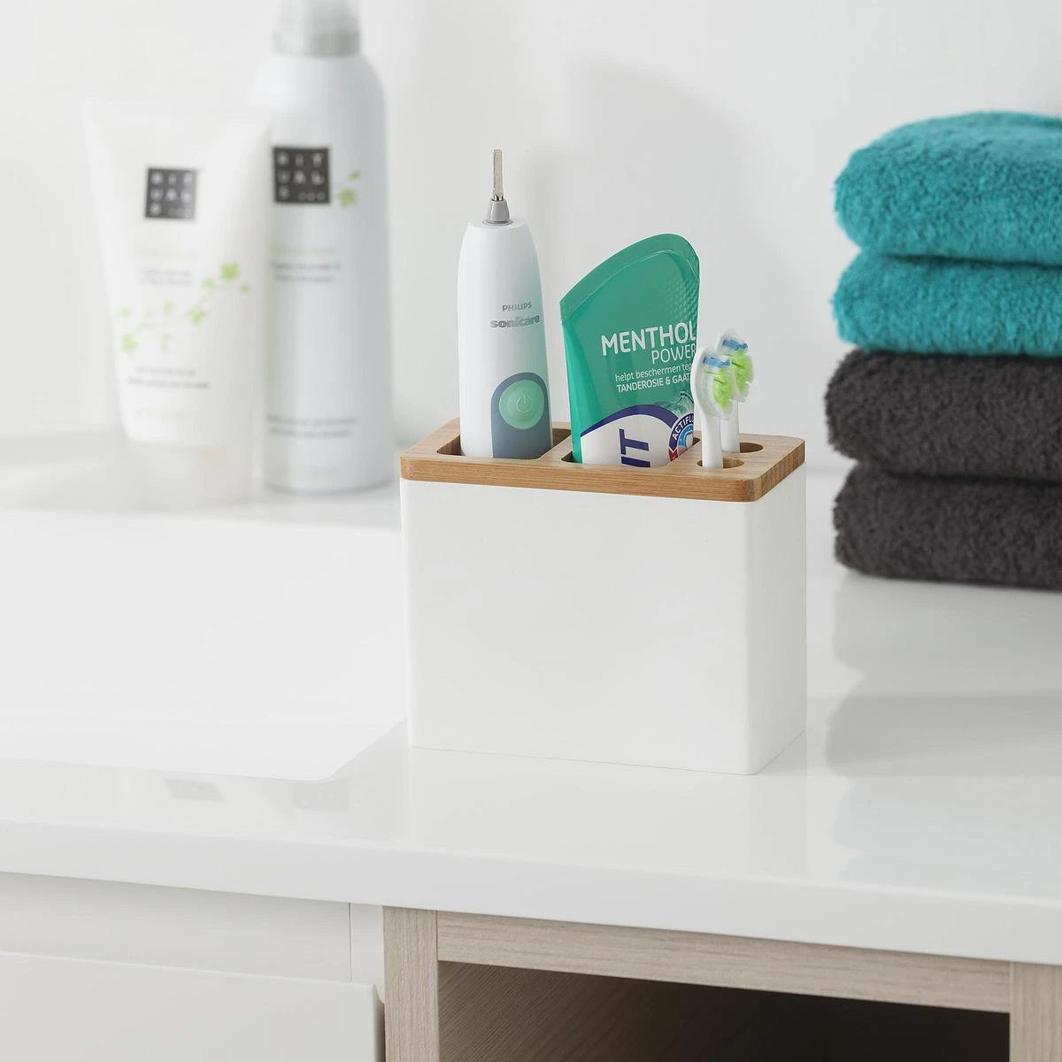 Sealskin Grace Tandenborstelhouder Vrijstaand - Wit 3 Sealskin Grace Tandenborstelhouder Vrijstaand - Wit - Afbeelding 3