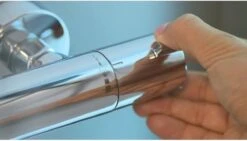 Hansgrohe Crometta S 240 Showerpipe - 1jet - Incl. Thermostaat - Chroom -Badkamer Kast Winkel 1200x686 6