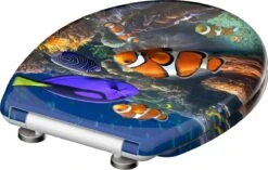 SCHÜTTE WC-Bril 82372 SEA LIFE - Duroplast - Soft Close - Afklikbaar - RVS-Scharnieren - Decor - 3-zijdige Print -Badkamer Kast Winkel 1200x761 5