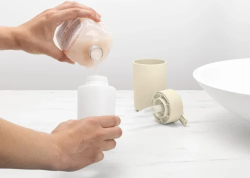 Brabantia ReNew Zeepdispenser - 250 Ml - Soft Beige -Badkamer Kast Winkel 1200x854 6