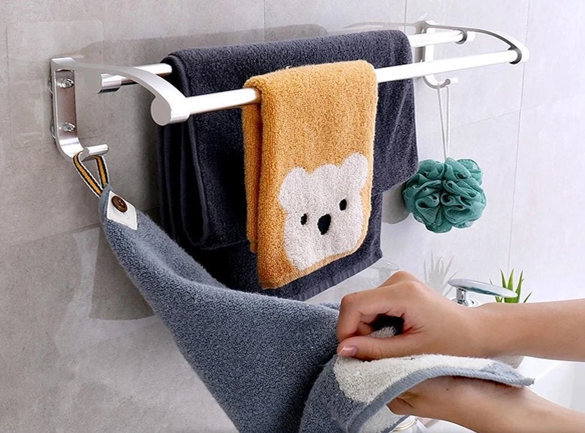 Merkloos Decopatent® Dubbele Handdoekrek - Handdoekhouder 2 Haken - Badkamer - Keuken - Zonder Boren - Handdoekenstang - Handdoekenrek 8 Merkloos Decopatent® Dubbele Handdoekrek - Handdoekhouder 2 Haken - Badkamer - Keuken - Zonder Boren - Handdoekenstang - Handdoekenrek - Afbeelding 8