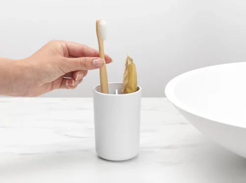 Brabantia ReNew Tandenborstelhouder - Met Inzet - White 14 Brabantia ReNew Tandenborstelhouder - Met Inzet - White -Badkamer Kast Winkel 1200x892
