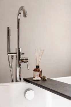 Luxe Badplank Zwart 85 Cm - Badplank Voor In Bad - Eiken Hout - Sterk En Duurzaam Materiaal - Massief Eikenhout - Badrek Zwart -Badkamer Kast Winkel 800x1200 60