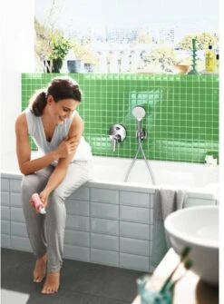 Hansgrohe Crometta 100 Vario Handdouche - Wit / Chroom -Badkamer Kast Winkel 886x1200 1